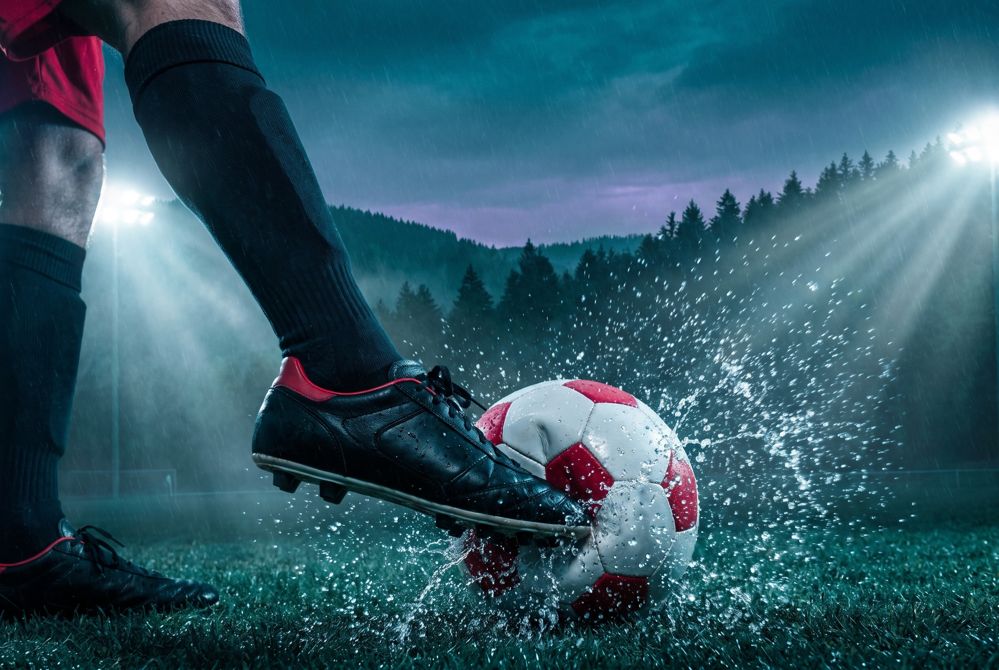 Fußball bei Intersport Stähle – Bild mit KI gestaltet