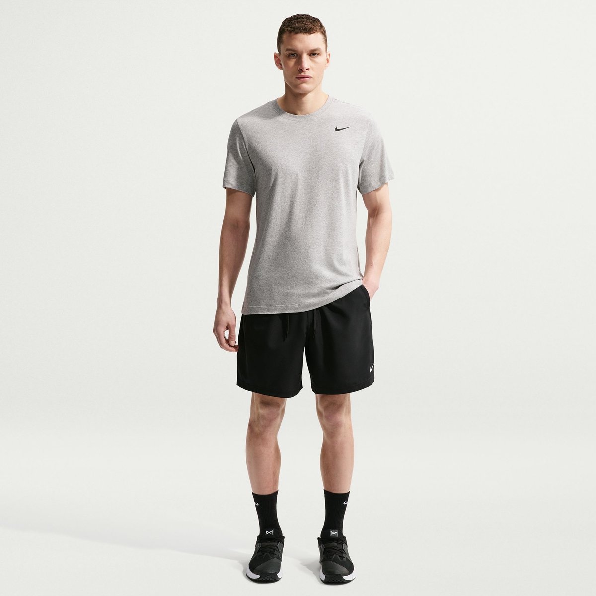 Nike Dri-FIT Form 7IN UL Shorts Herren – BLACK/WHITE