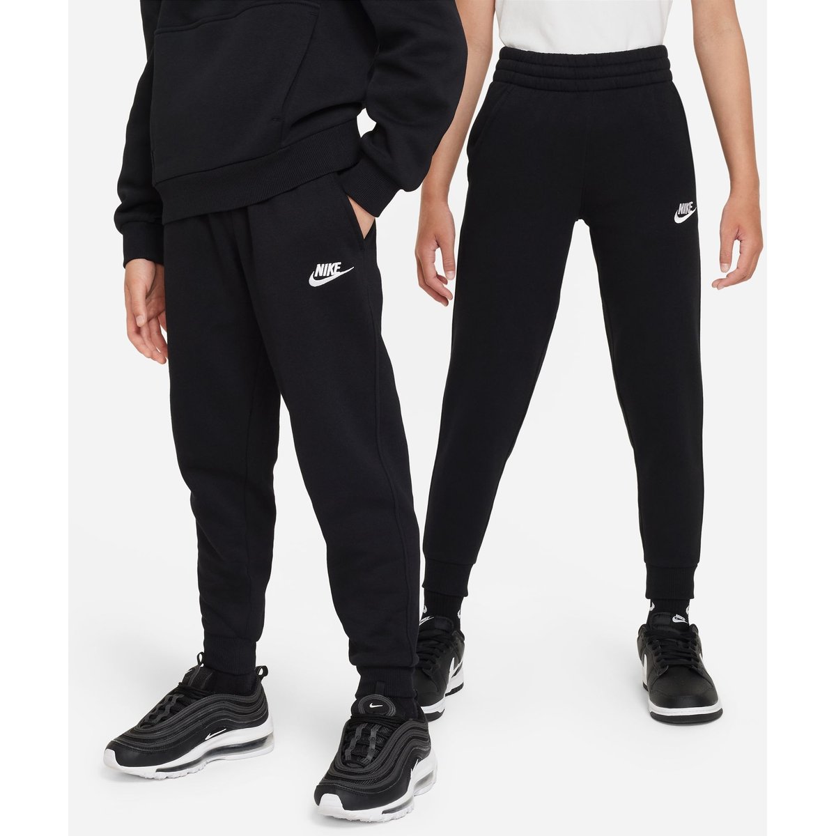 Nike Sportswear Club Fleece JGGR LBR Kinder – BLACK/WHITE