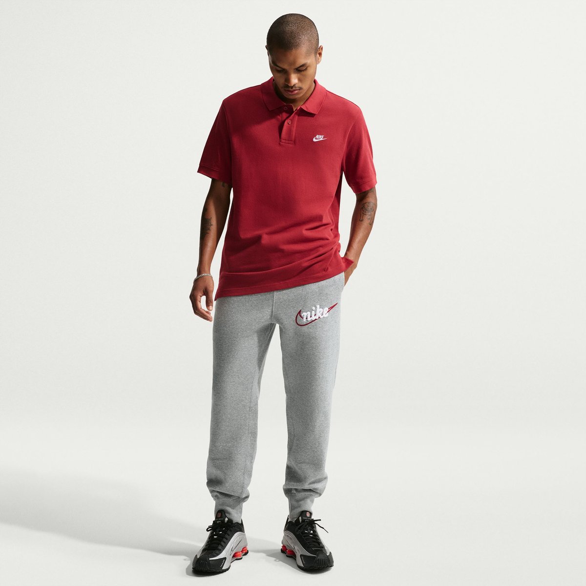 Nike Club BB Jogger CTB Herren – DK GREY HEATHER/LT SMOKE GREY/WHITE