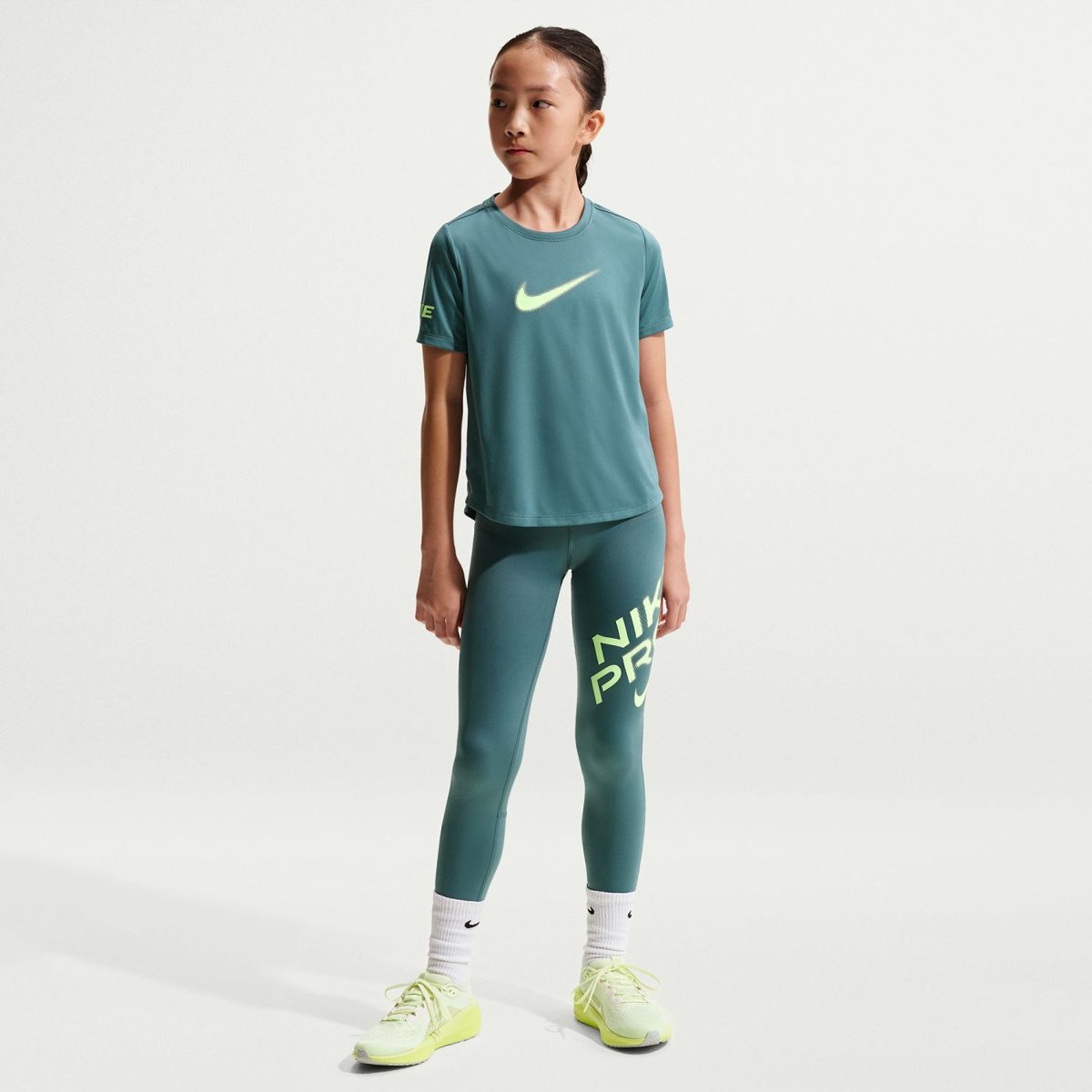 Nike Shirt Pro – MINERAL SLATE/LT LIQUID LIME