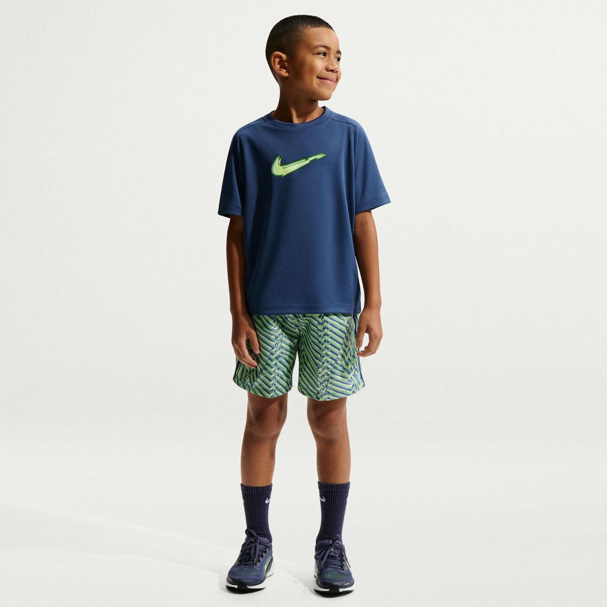 Nike Dri-FIT Multi T-Shirt Kurzarm BOLD GX Kinder – MYSTIC NAVY/WHITE