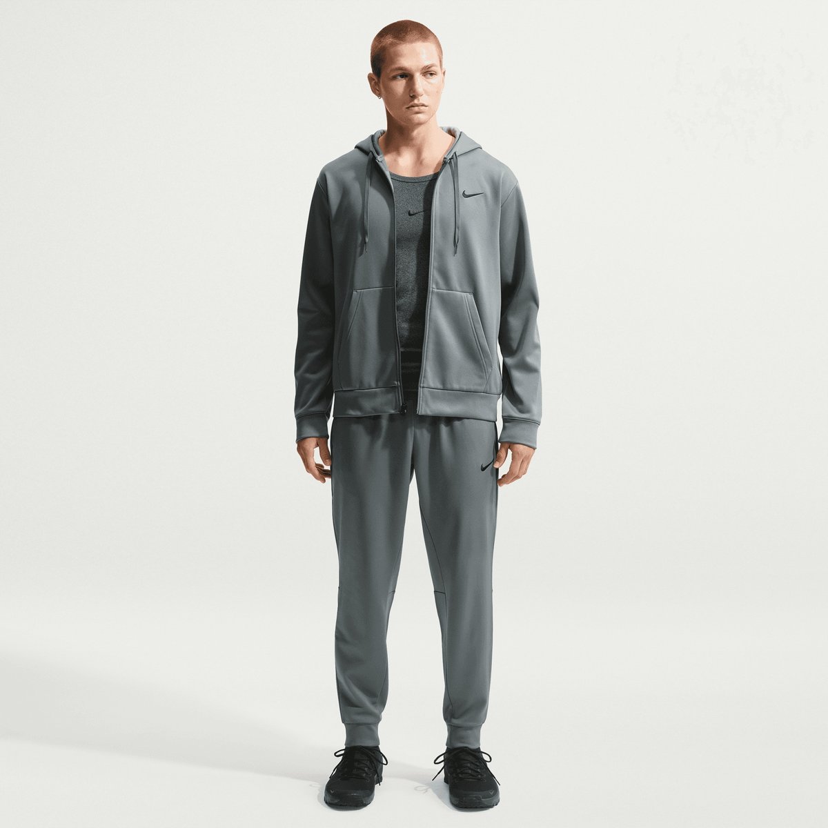 Nike Therma-FIT Flex Fleece Jogginghose Herren – SMOKE GREY/SMOKE GREY