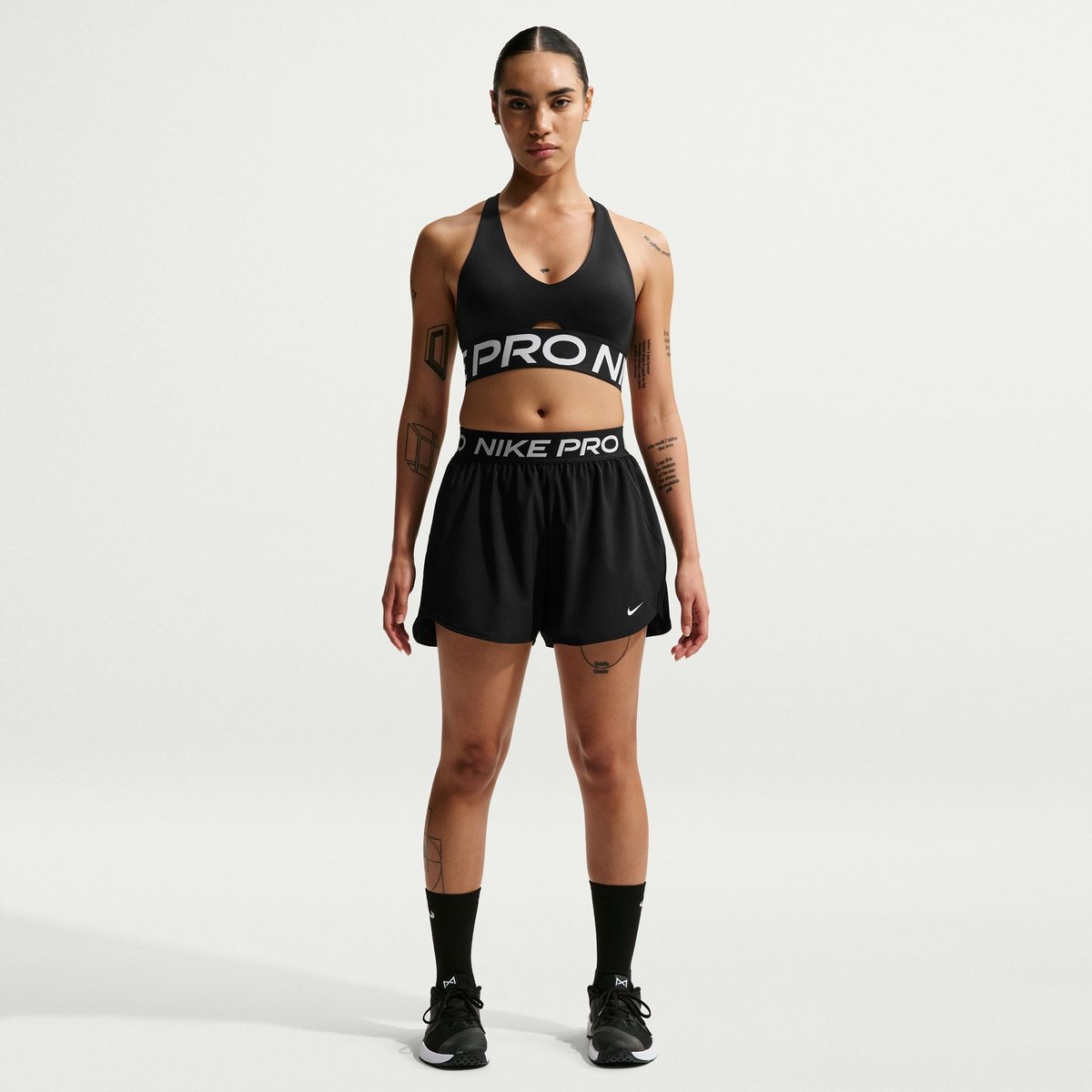 Nike Pro Dri-FIT 365 3IN WVN Shorts Damen – BLACK/WHITE